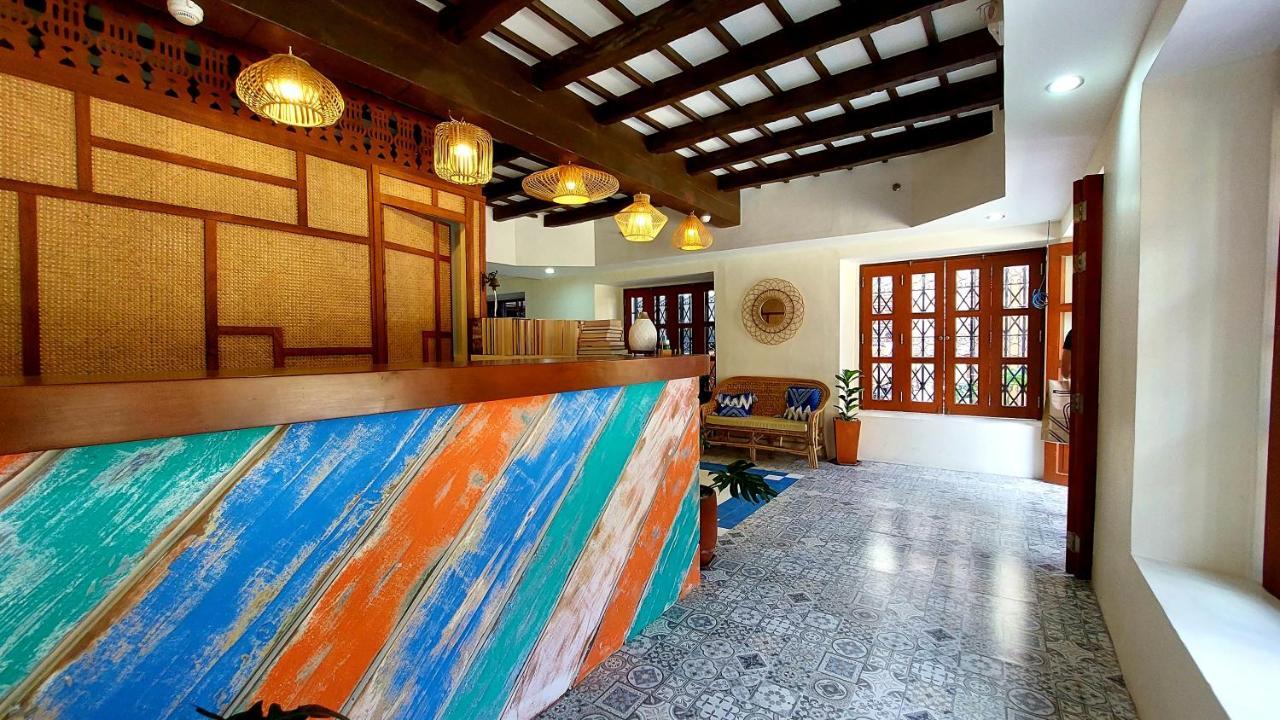 Hotel Mercante ビガン エクステリア 写真